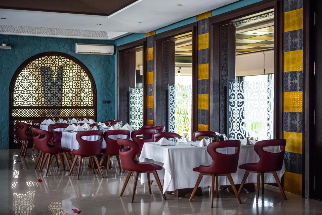 فندق Dwo Mira Palace 4*